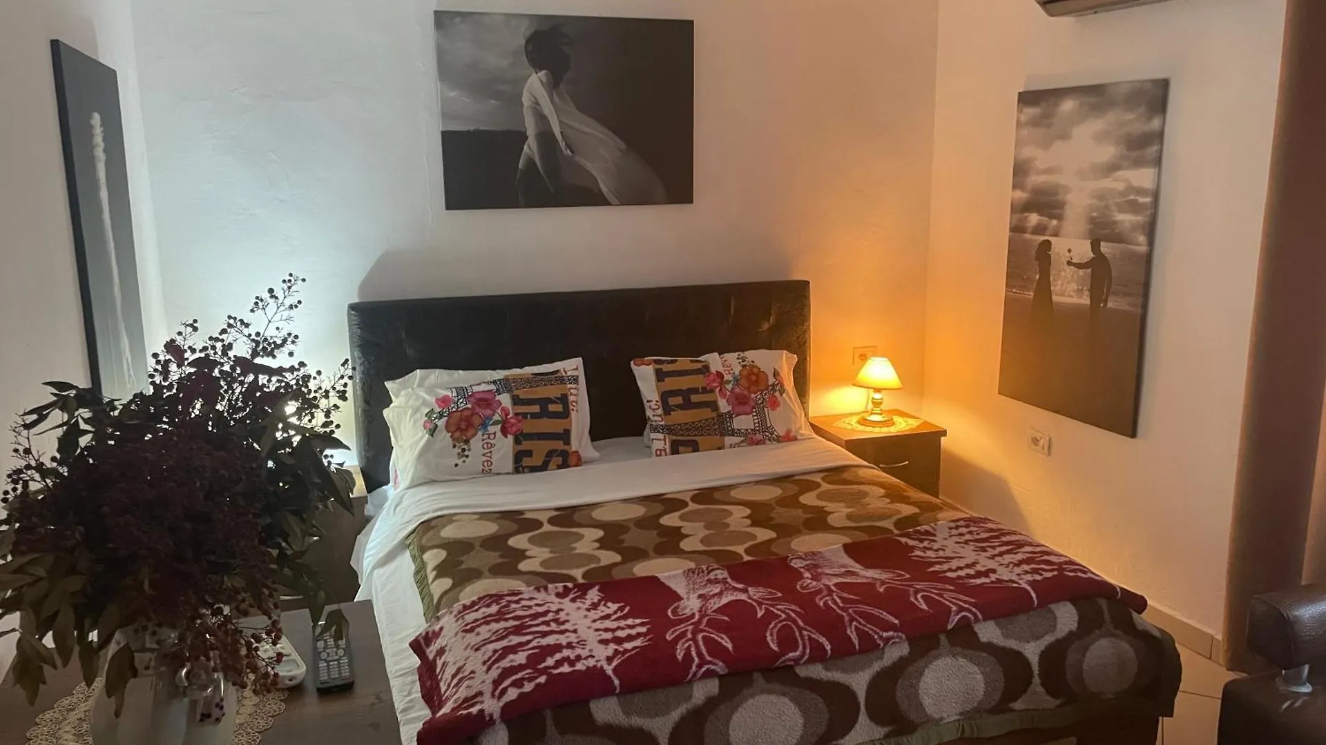 2 Bed-Room Flat In Center Of Tirana Albânia